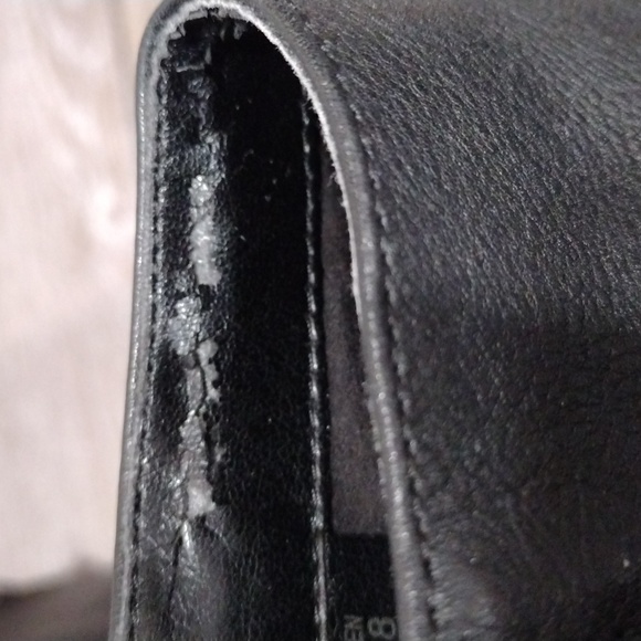 Vince Camuto black leather zip ankle boots. Size 8 - Picture 12 of 13